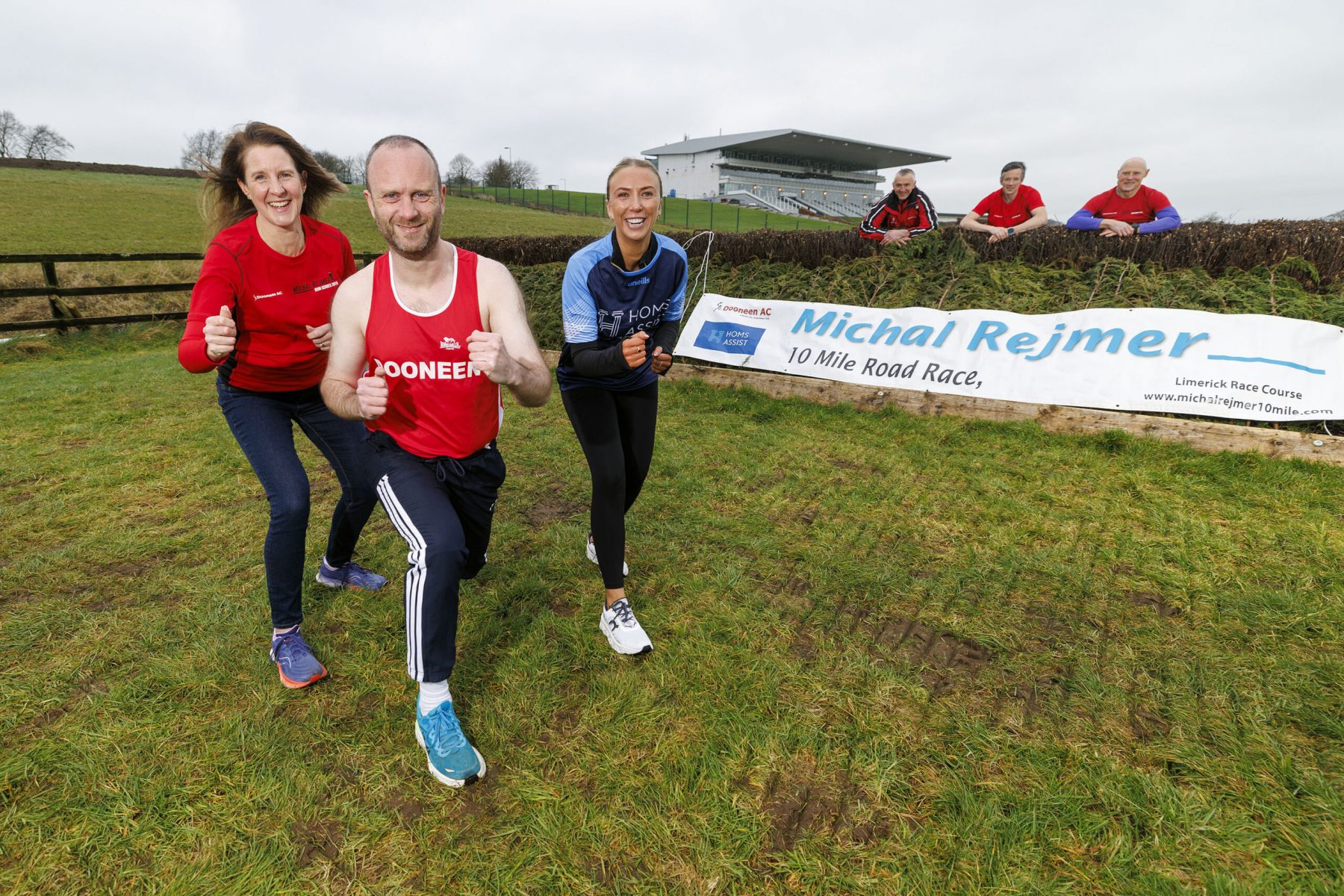 L-R Louise Matthews, Dooneen AC,Robert McCarthy, Dooneen AC, Olga Sandys, HOMS Assist, Joe Chawke, Dooneen AC, Paul Naughton, Dooneen AC and Redmond Burke, Dooneen AC. Pic Arthur Ellis