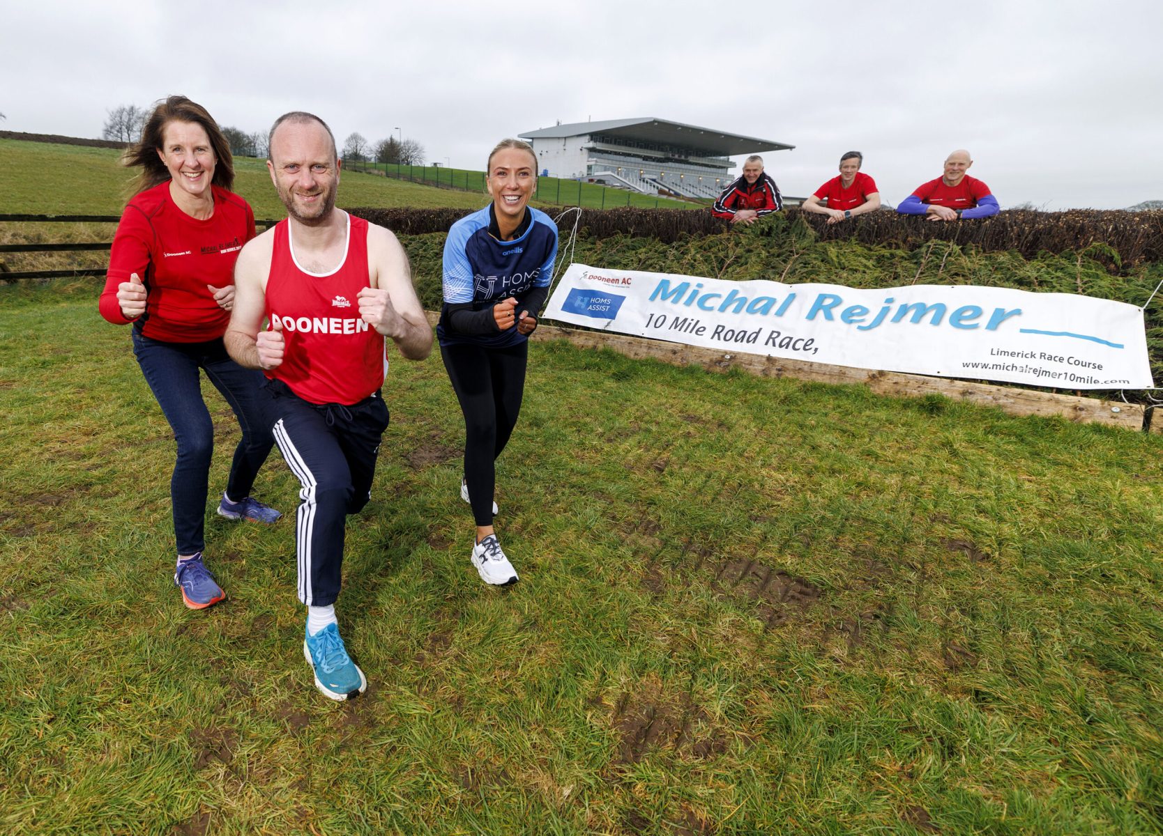 L-R Louise Matthews, Dooneen AC,Robert McCarthy, Dooneen AC, Olga Sandys, HOMS Assist, Joe Chawke, Dooneen AC, Paul Naughton, Dooneen AC and Redmond Burke, Dooneen AC. Pic Arthur Ellis